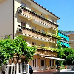 https://residence-glicini.hotelitalianriviera.com